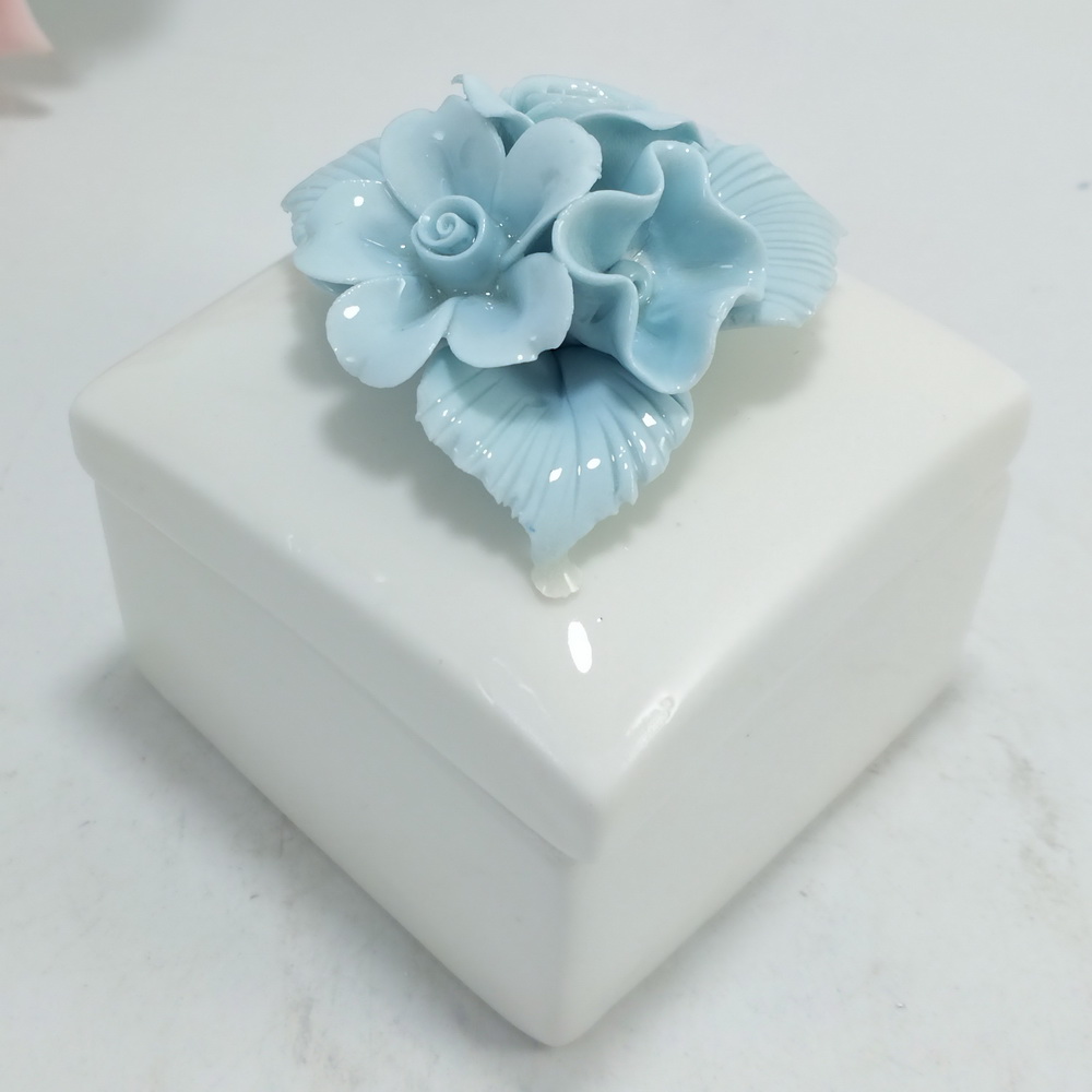 Custom Ceramic Ring Box Jewelry Boxes with Flower Lid Buy white