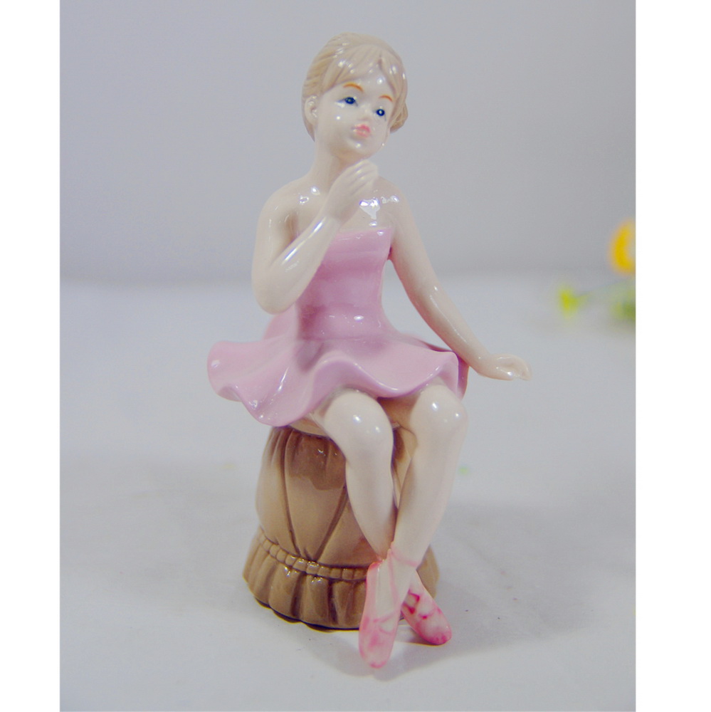 Ceramic Figurine Boy Girl for Countryside Style