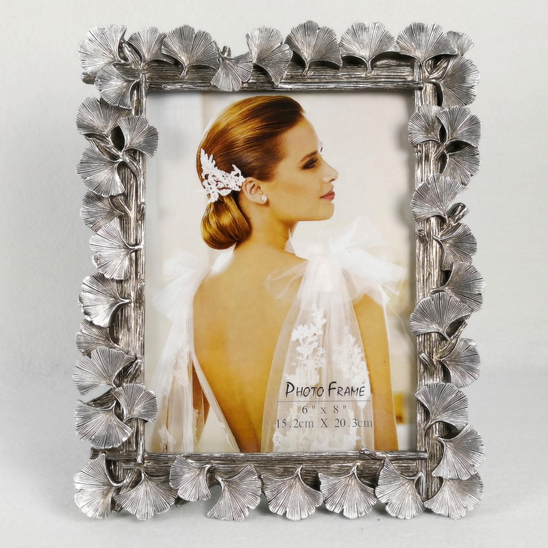 Beautiful Polyresin Gold And Silver Leaf Shape Good Decorative Photo Frame