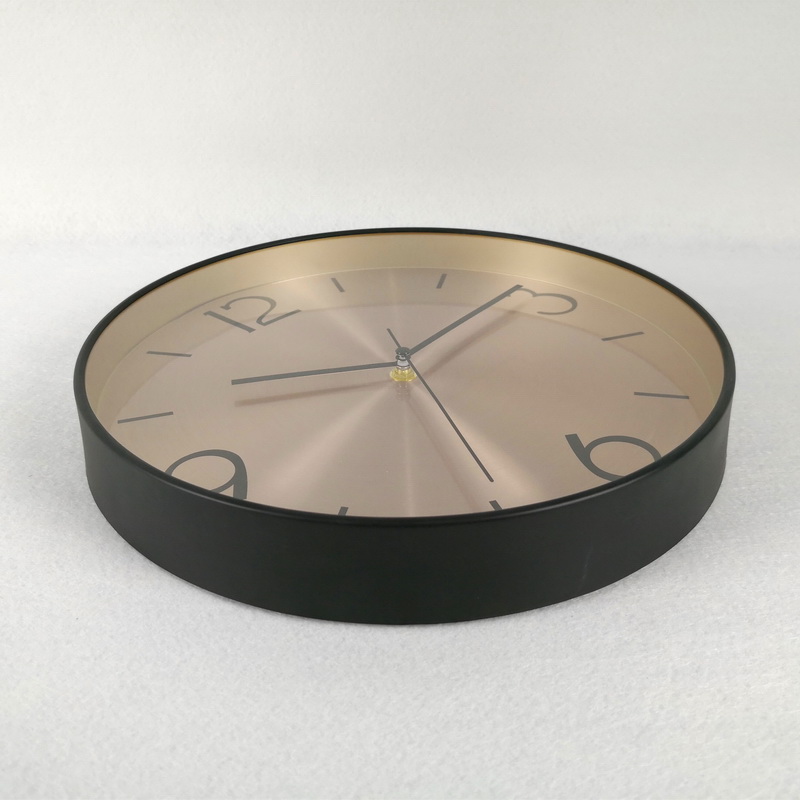 Wholesale OEM Decorative Outdoor Plastic Wall Clock