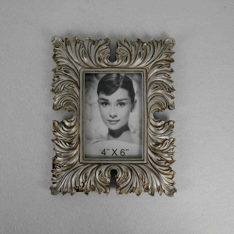 Good Quality European Retro Style Resin Picture Photo Frame Silver