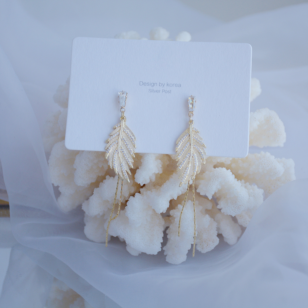 Exquisite Design Gold Leaf Tassel Stud Earring for Women 14k Real Gold Micro Pave Zircon Earring Bohemia Jewelry Accessories