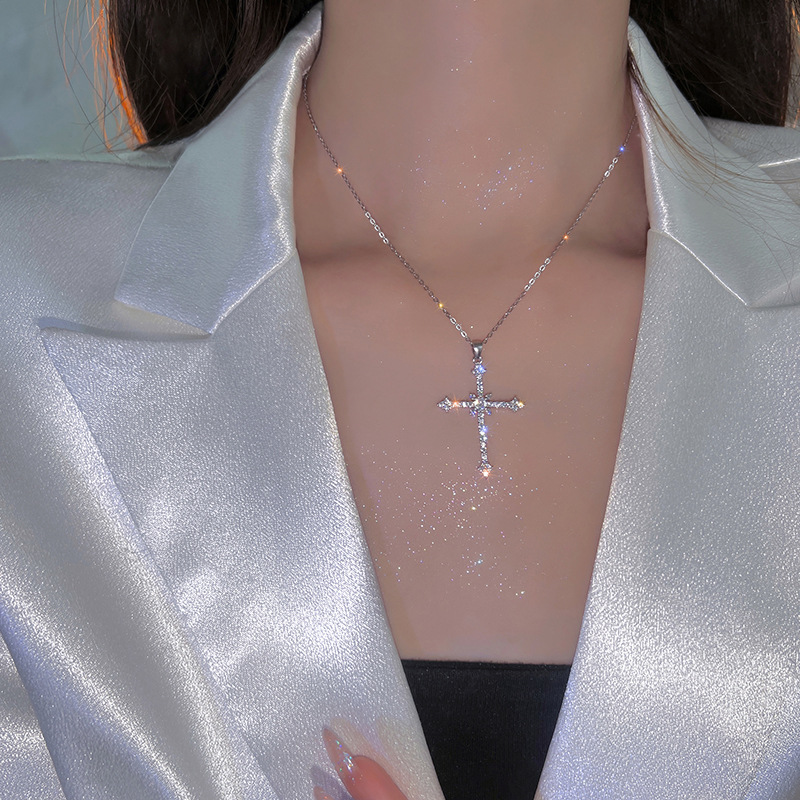 Fashion Women Crystal Zircon Cross Pendant Necklace for Women Girl Crystal Chain Necklace Punk Party Jewelry
