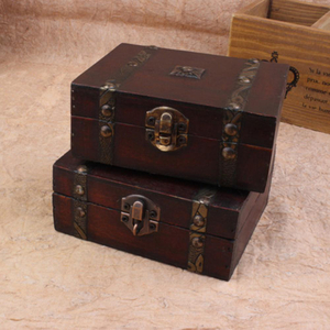 2023 80% Hot Sale Durable Retro Wooden Lock Catch Jewelry Gift Storage Box Container Sundries Organizer Daily Necessities Storage