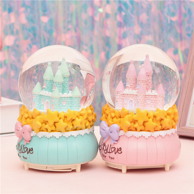 Polyresin Ferrero Water Ball Promotion Snow Globe for Holiday Gift