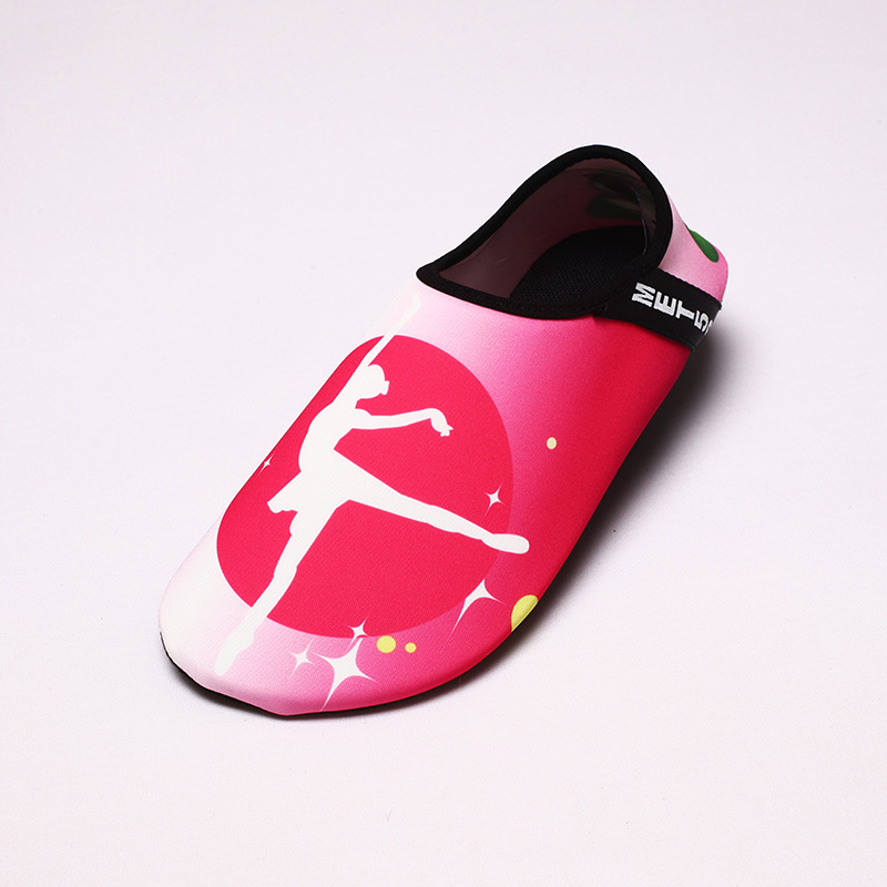 Custom Made Yoga Shoes Walk on Water Shoes Swim Pool Beach Aqua Water Shoes Made in China