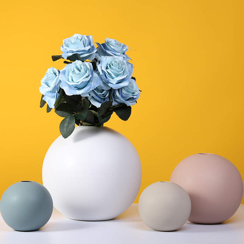 nice design ceramic flower vase for the home or garden decoration