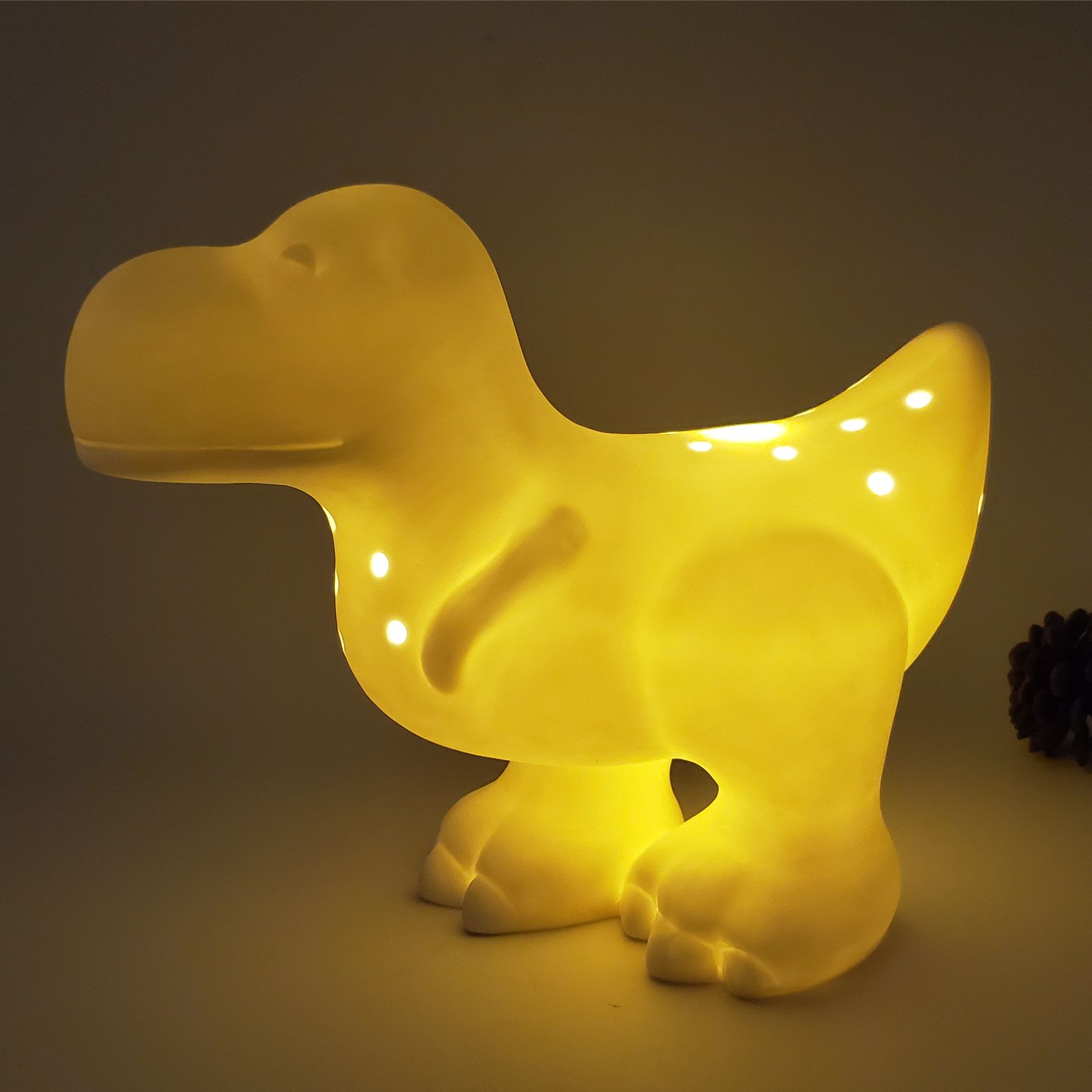 New Modern Unique Big Head Ceramic Figure Actions Table Lamps