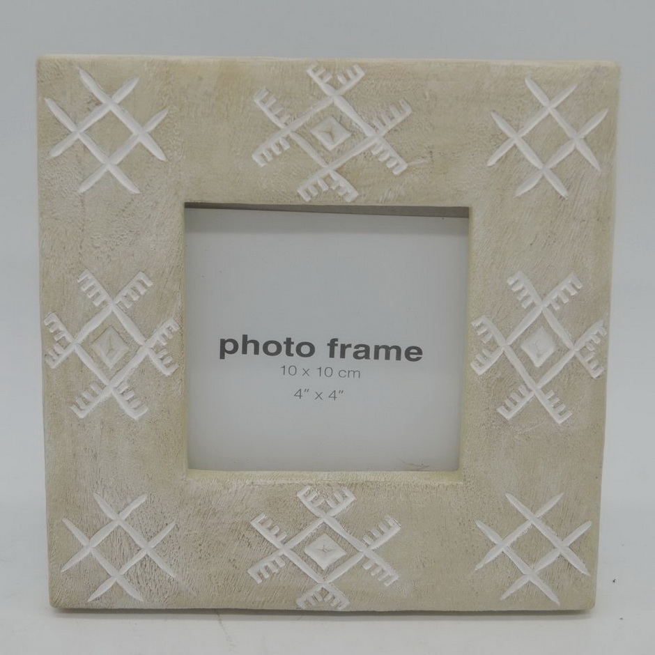 White Resin Embossed Flower Wedding Photo Frame