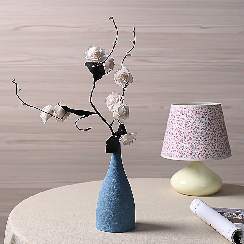 Elegant design matt glazed ceramic vase for home decoration